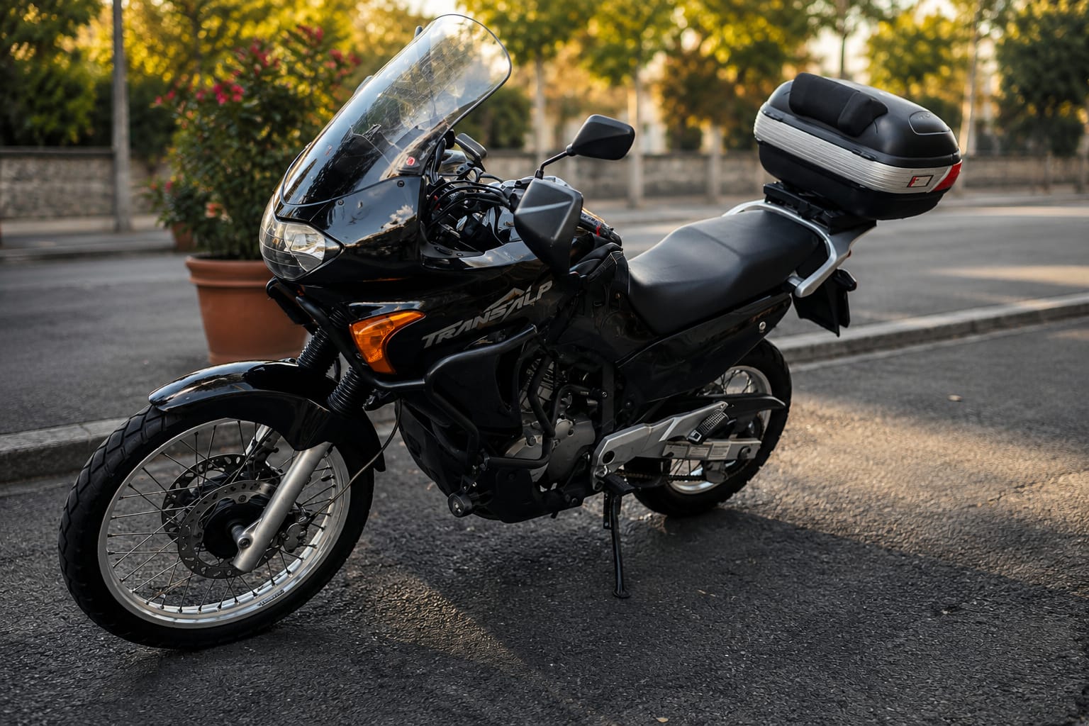 Honda XLV 650 Transalp: la leggenda da viaggio inarrestabile. Guida definitiva